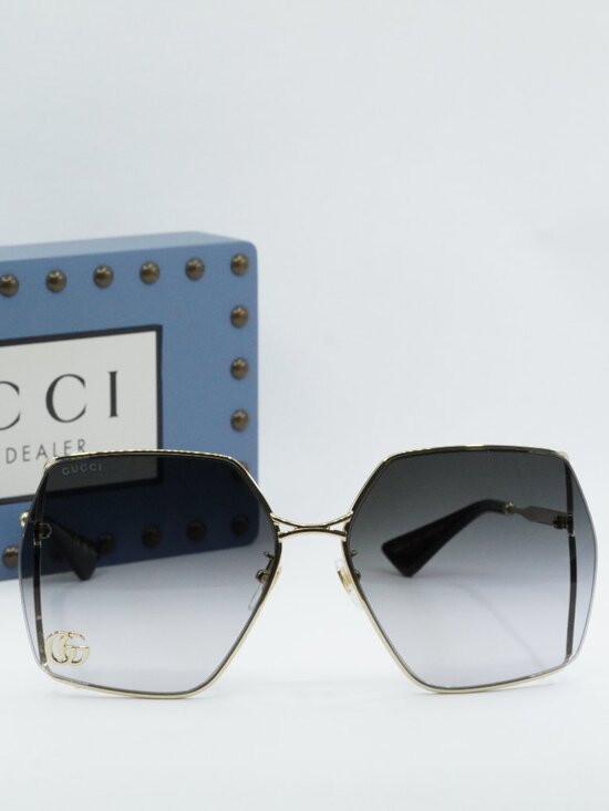 Gucci GG0817S 006 Geometric Sunglasses - Gold\\Grey main image 4